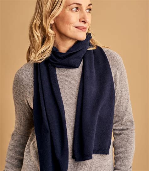 cashmere scarf for women.